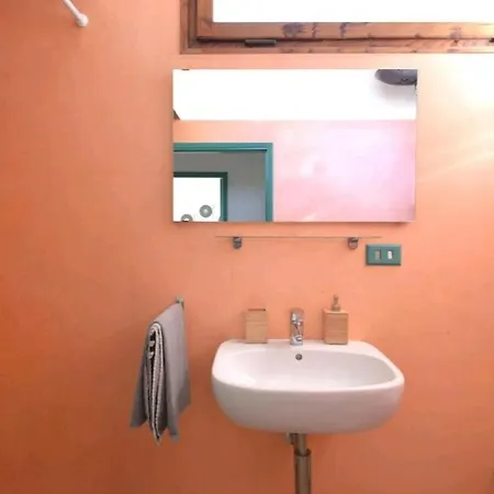 Apartment Il Balcone Su Montecristo, Bike Friendly - Goelba
